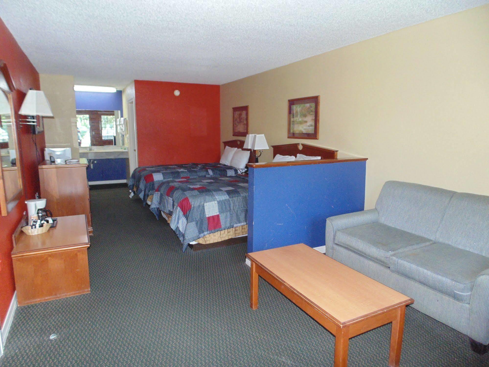 Log Cabin Inn Bay Minette Екстериор снимка