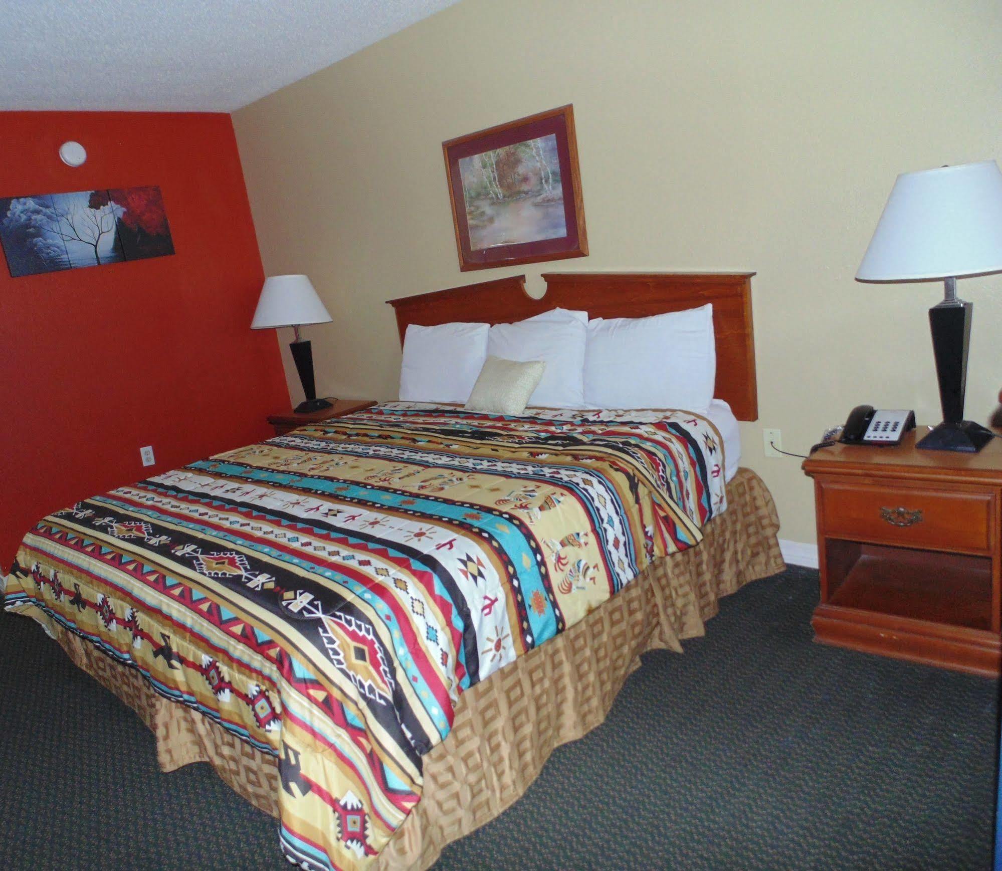 Log Cabin Inn Bay Minette Екстериор снимка